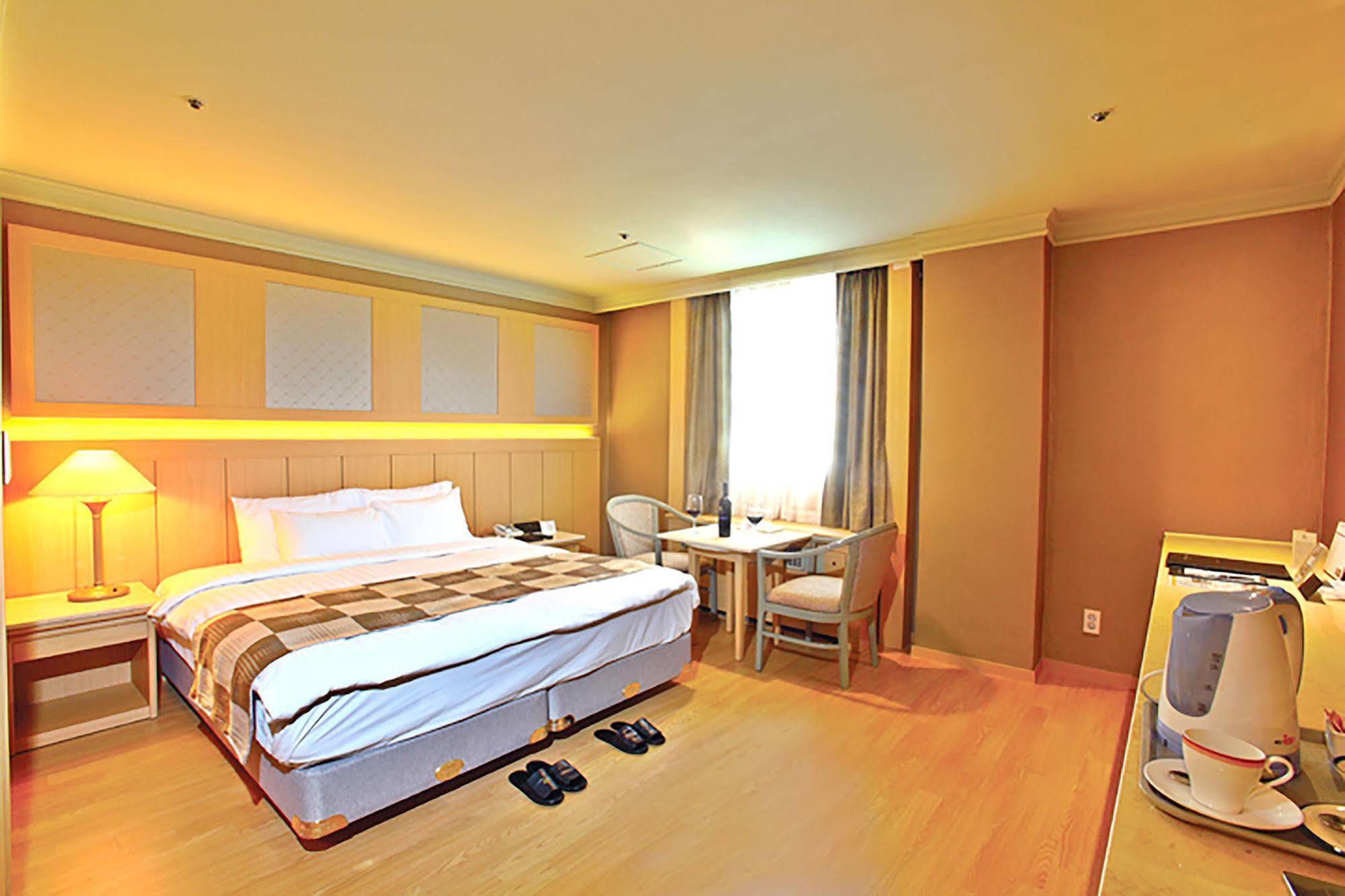 Hotel International Changwon Exterior foto